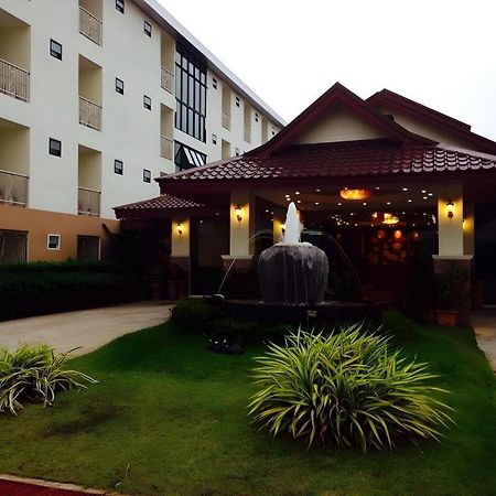 Sirimathani Hotel Loei Ngoại thất bức ảnh