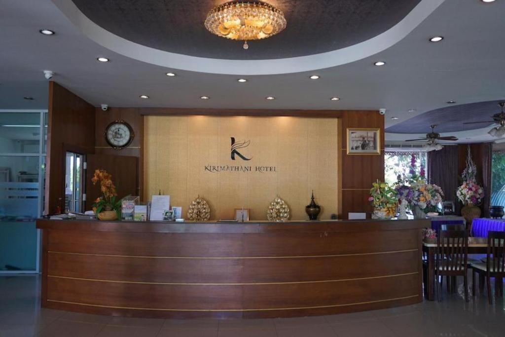 Sirimathani Hotel Loei Ngoại thất bức ảnh