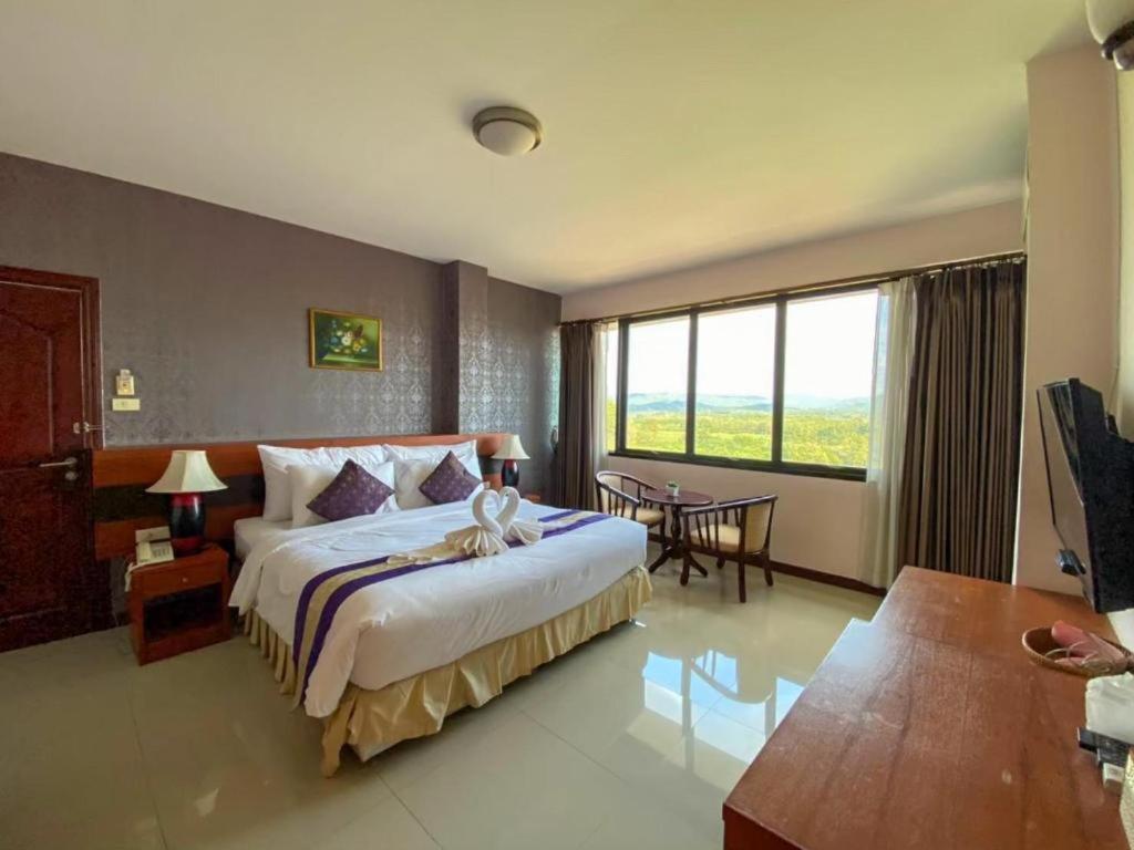 Sirimathani Hotel Loei Ngoại thất bức ảnh