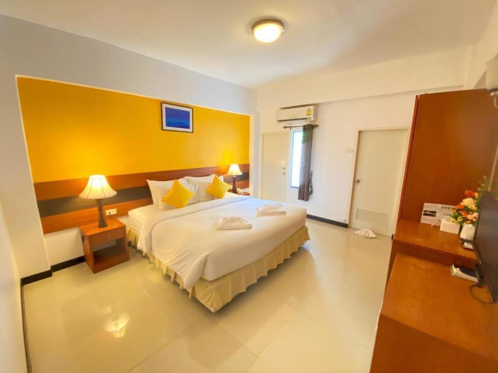 Sirimathani Hotel Loei Ngoại thất bức ảnh