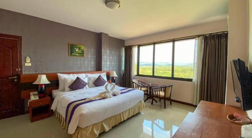 Sirimathani Hotel Loei Ngoại thất bức ảnh