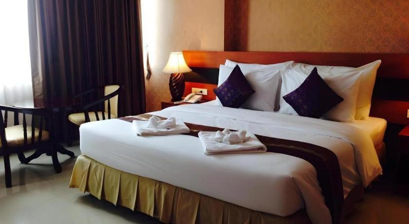 Sirimathani Hotel Loei Ngoại thất bức ảnh