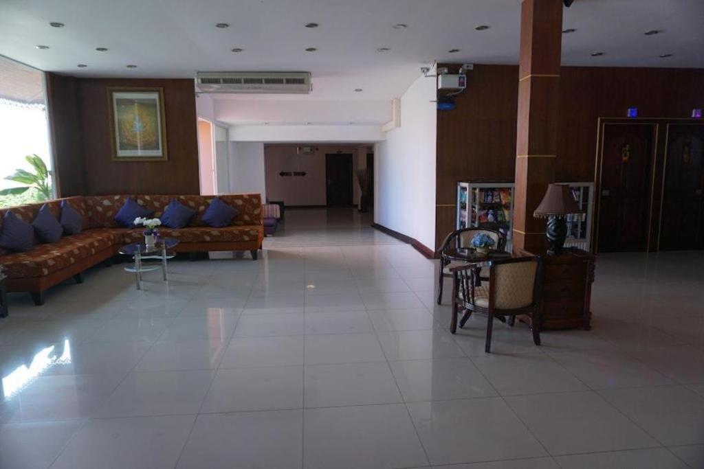 Sirimathani Hotel Loei Ngoại thất bức ảnh